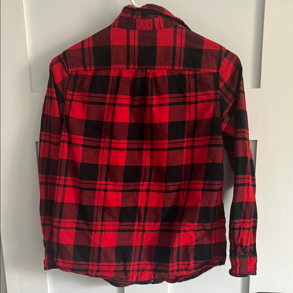Cat& Jack Boy’s Red and Black Plaid Shirt Size Large - Picture 9 of 9